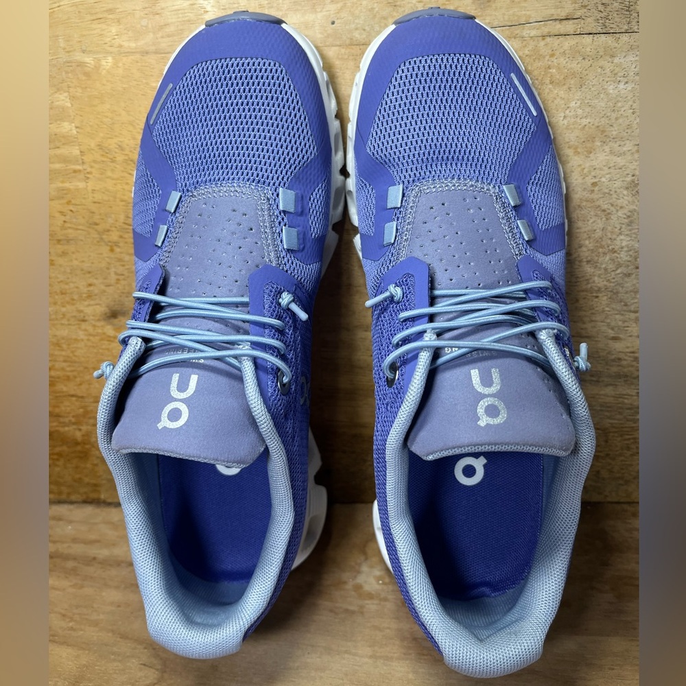On Cloud 5 REFLECTIVE Womens Size 6.5 Running Shoes Sneakers Blueberry Feather - Picture 7 of 12